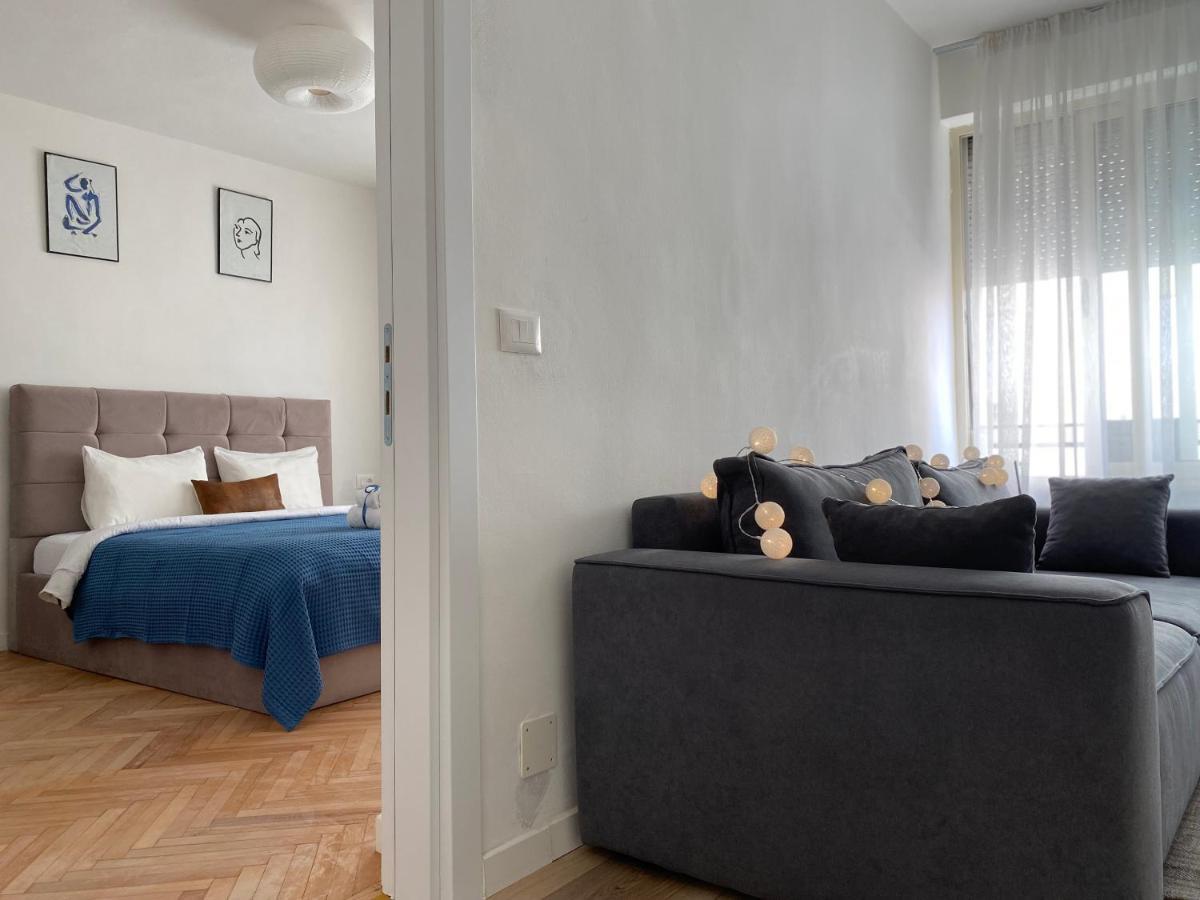 Myslym Shyri'S Apartments Tirana Esterno foto