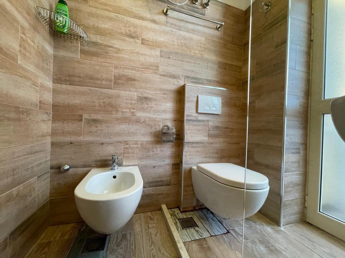 Myslym Shyri'S Apartments Tirana Esterno foto