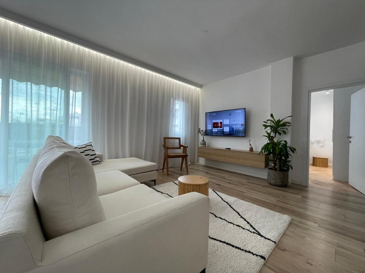 Myslym Shyri'S Apartments Tirana Esterno foto